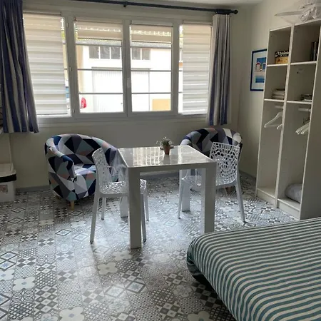 A L'ancre Bleue Apartament *