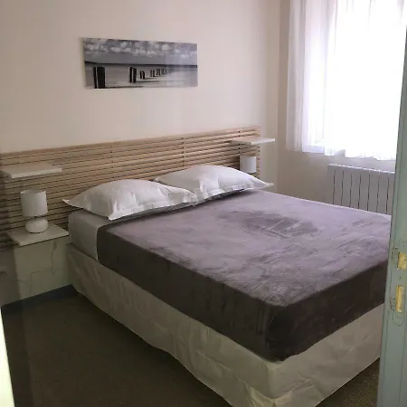 A L'ancre Bleue Apartament *